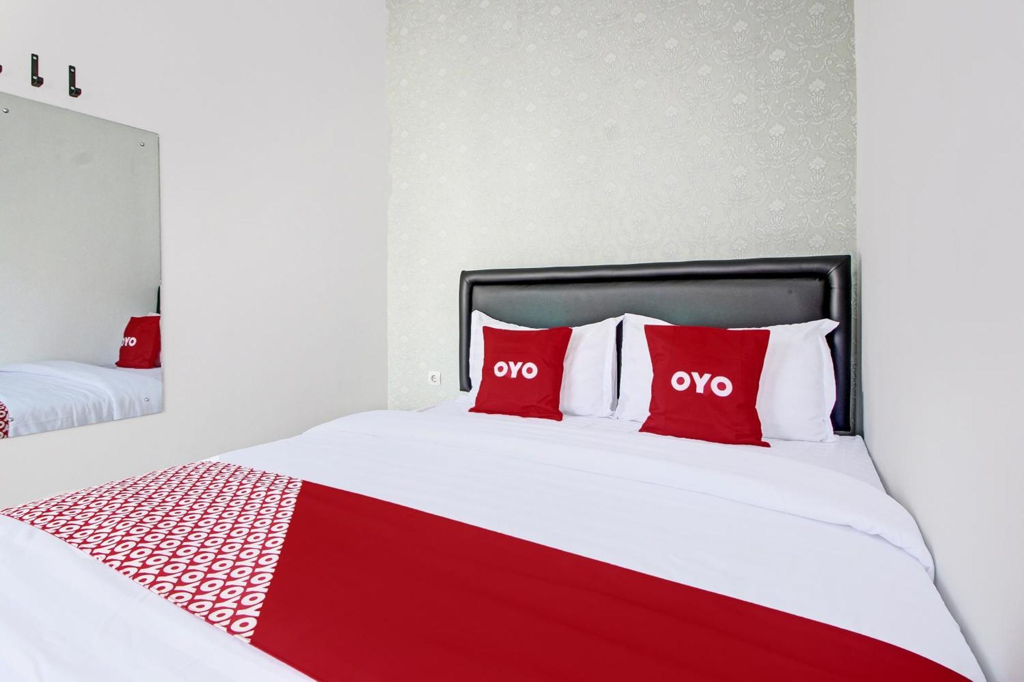 Super Oyo Collection O 92363 Kp Inn Temon Exteriér fotografie